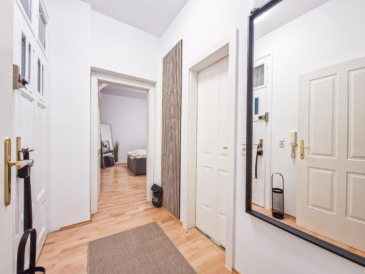 Feelhome - Design Apartment Fur 4 Gaste - Smart Tv - Naschmarkt Виена Екстериор снимка