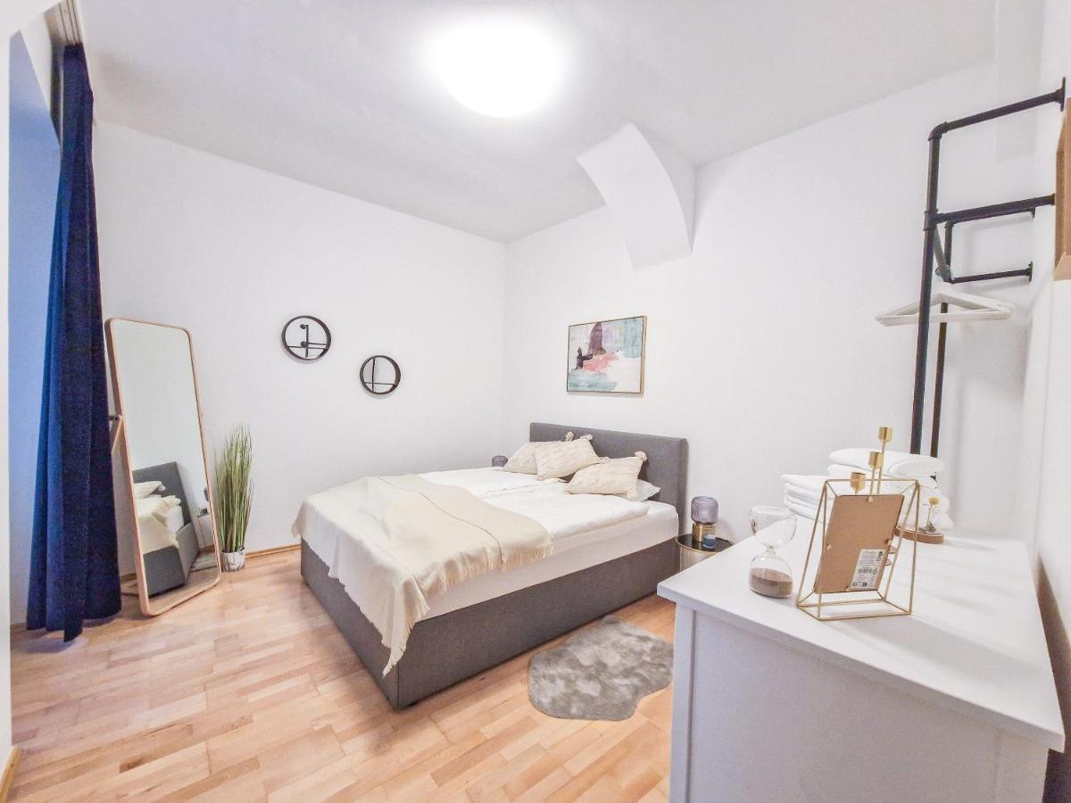 Feelhome - Design Apartment Fur 4 Gaste - Smart Tv - Naschmarkt Виена Екстериор снимка